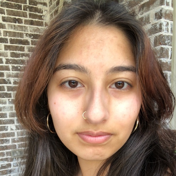 Meet your Posher, Dunya - Picture 1 of 1